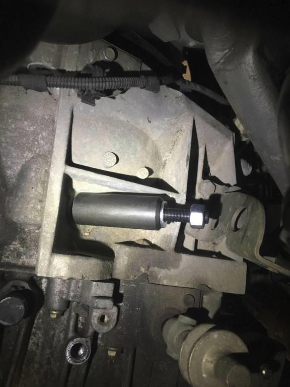 Outils de montage et démontage embrayage CLAS ref. OM 0618